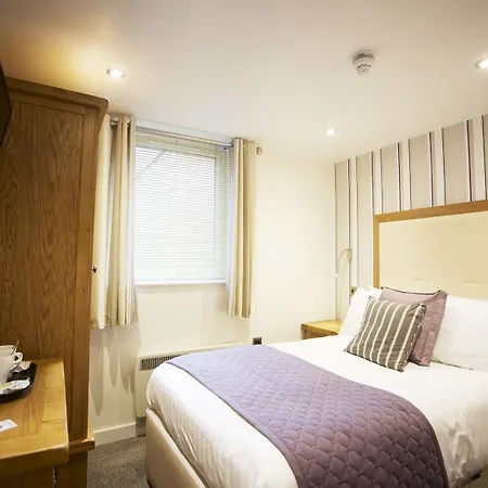 The Waterside And Leisure Club Otel 3*