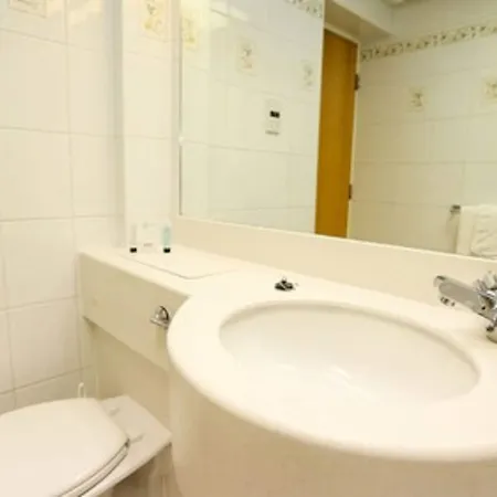 Fairways & Leisure Club 3* Prestwich