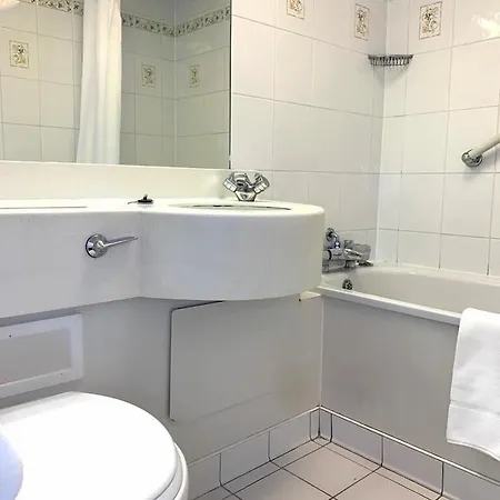 Fairways & Leisure Club Отель