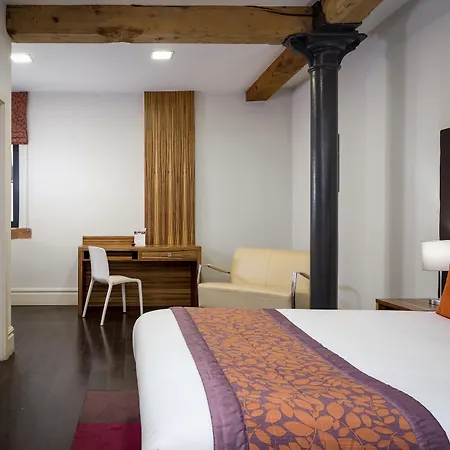 Hotel apartamentowy Roomzzz