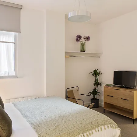 Hotel apartamentowy Cove Minshull Street 4*