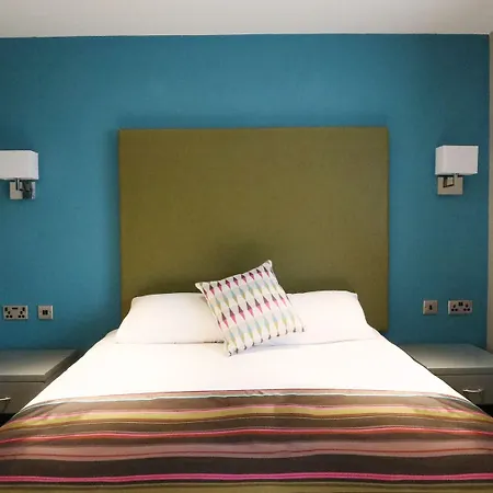 The Victoria Manchester By Compass Hospitality Oldham