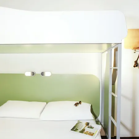 Ibis Budget Manchester Salford Quays Hotel 2*