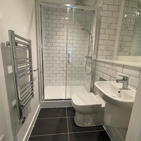 Apartment Lovely 2Bed2Bath Apartment With Free Parking And Wifi *