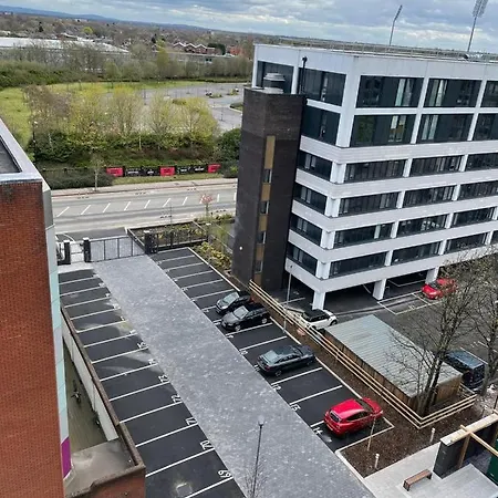 Lovely 2Bed2Bath Apartment With Free Parking And Wifi *