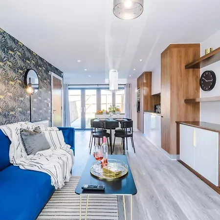 Rest&recharge At Ridgefield House Manchester