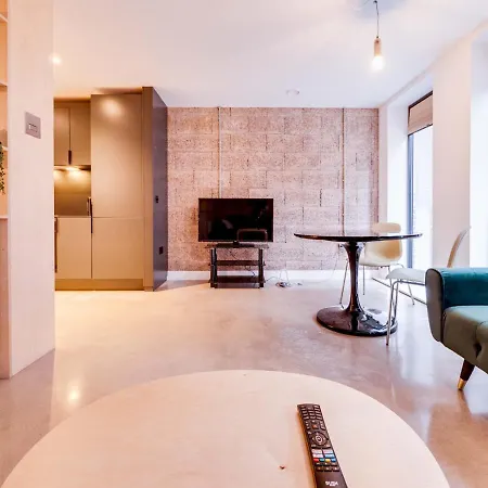 Апартаменты Pass The Keys Modern Studio Apartment Manchester Манчестер