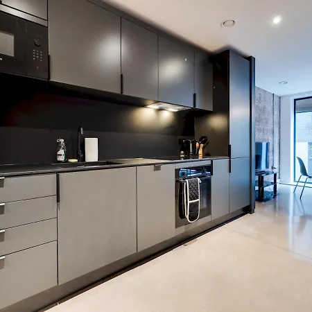 Апартаменты Pass The Keys Modern Studio Apartment Manchester Манчестер