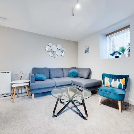 Pass The Keys Lovely 2 Bedroom In Manchester