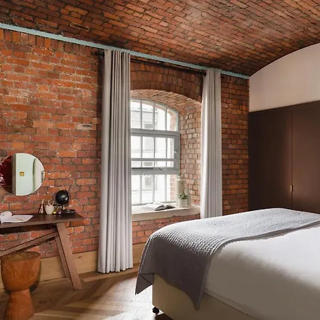 Native Aparthotel 4*