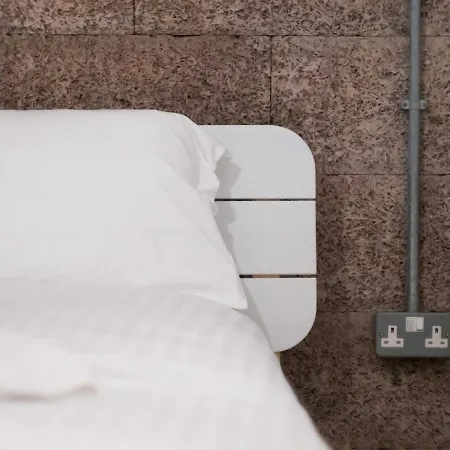 Pass The Keys Modern Studio Apartment Manchester *