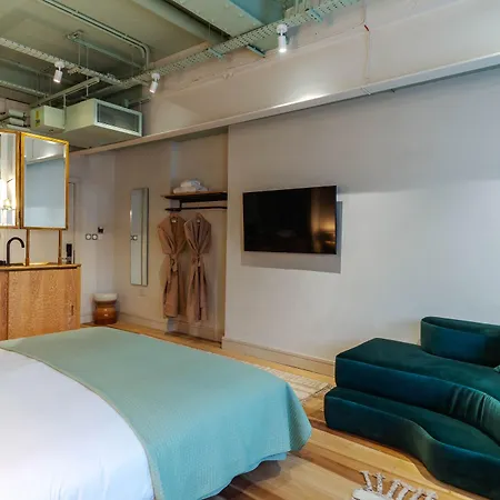 The Alan Otel Manchester