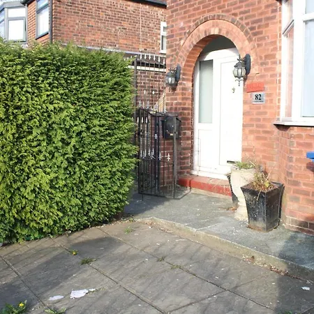 بيت للعطل Beautiful 3 Bedroom House With Parking *