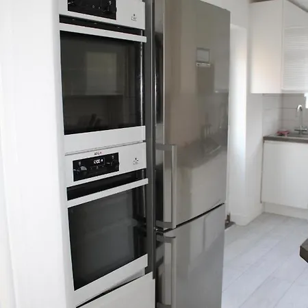 بيت للعطل Beautiful 3 Bedroom House With Parking
