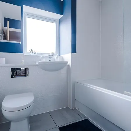 3 Bed Stylish Near The Etihad Stadium Manchester