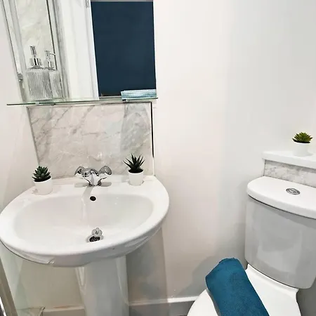 Stunning 4-Bed House In Manchester Holiday home Manchester