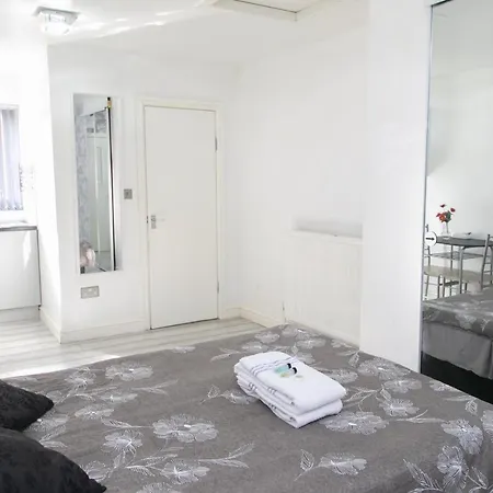 Hills View Manchester