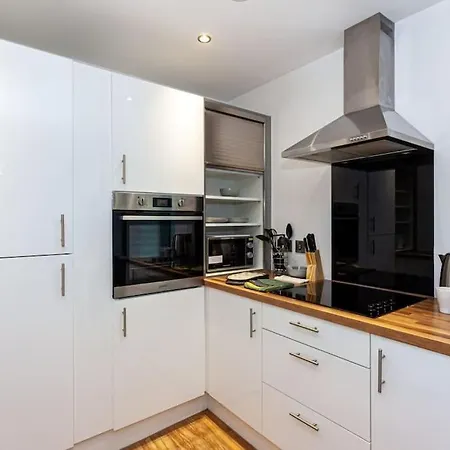 Lägenhet Cosy And Modern Media City Two Bedroom Apartment With Free Parking And Access To Gym & Cinema Room *