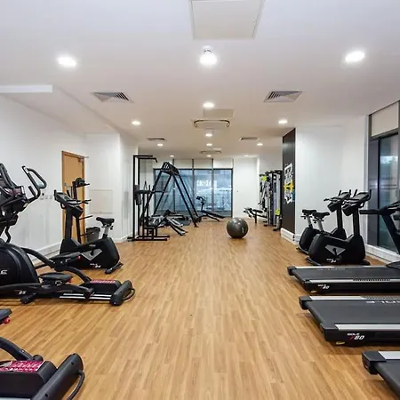 Lägenhet Cosy And Modern Media City Two Bedroom Apartment With Free Parking And Access To Gym & Cinema Room