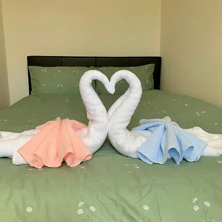 Проживание в семье Beautiful Double Bedroom Hosted Near Uni And City Center Манчестер