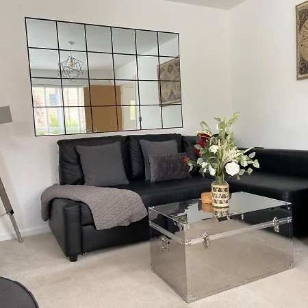 Villa Detached Riverside In The Heart Of *