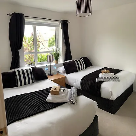 Villa Detached Riverside In The Heart Of *