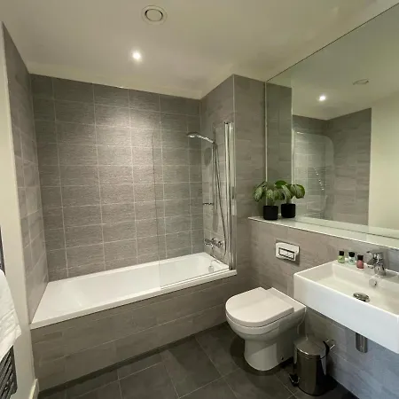 Salford Central - Luxury By Mgroupsa アパート