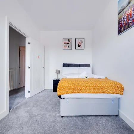 Holiday home Pass The Keys Modern 2 Bedroom Home In Manchester *