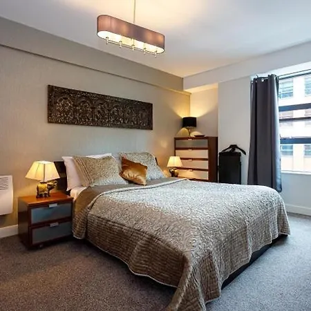 2 Bedroom Apt, With Parking. Northern Quarter Apartment Manchester