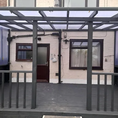 Cosy 4 Bed House 15 Min To Centre Holiday home