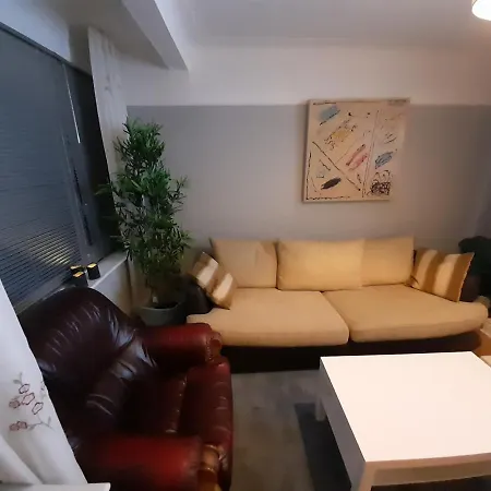 Cosy 4 Bed House 15 Min To Centre *