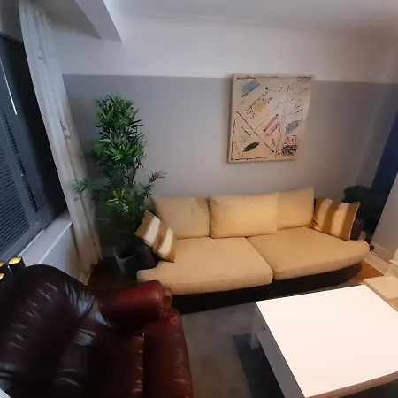 Cosy 4 Bed House 15 Min To Centre Holiday home Manchester