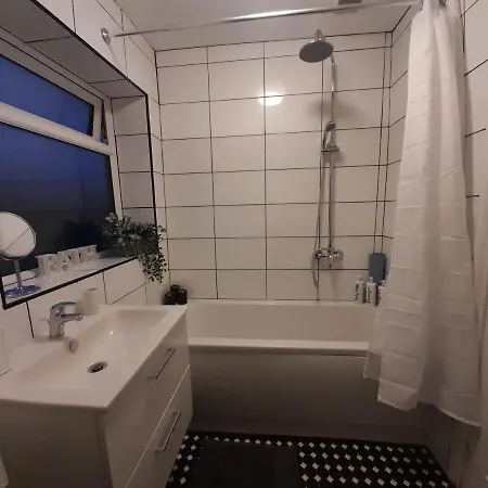 Cosy 4 Bed House 15 Min To Centre Holiday home Manchester