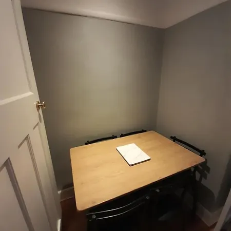 Holiday home Cosy 4 Bed House 15 Min To Centre Manchester