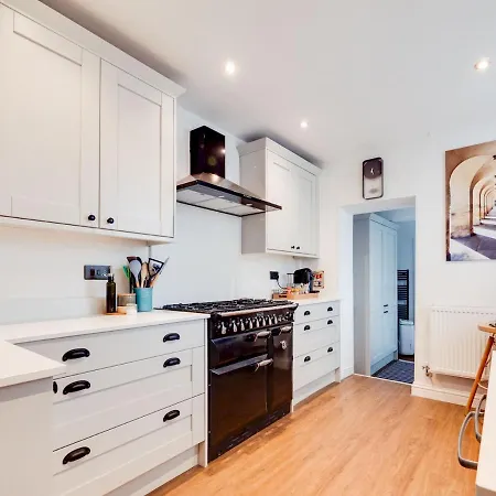 Pass The Keys Unique Stylish 3 Bedroom Sleeps 5 Feriehus Manchester