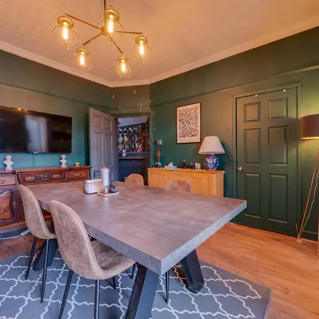 Pass The Keys Unique Stylish 3 Bedroom Sleeps 5 Feriehus