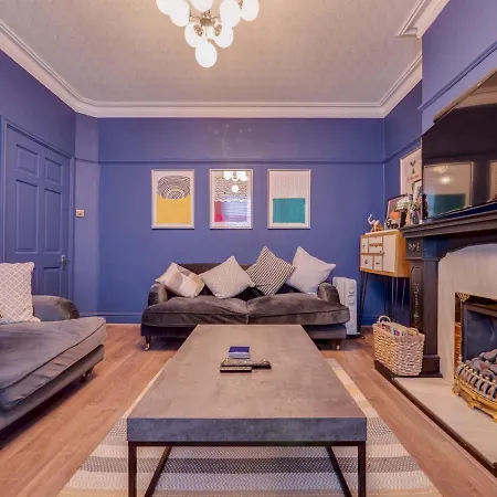 Pass The Keys Unique Stylish 3 Bedroom Sleeps 5 Feriehus