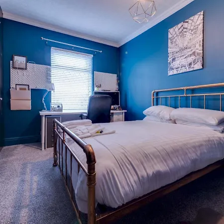 Pass The Keys Unique Stylish 3 Bedroom Sleeps 5 Feriehus Manchester