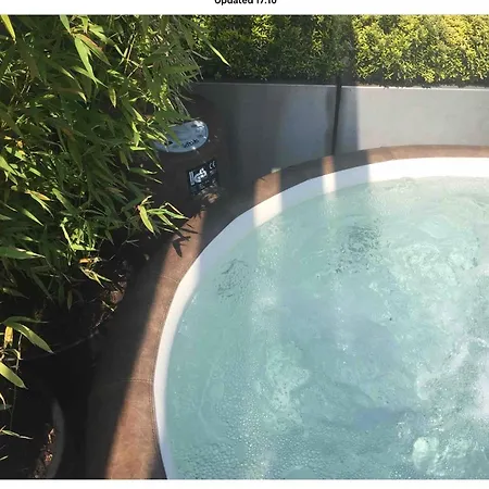 Contemporary Ancoats Penthouse With Large Private Terrace And Hot Tub Konukevi