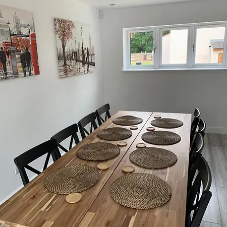 Great Moss Retreat * Manchester