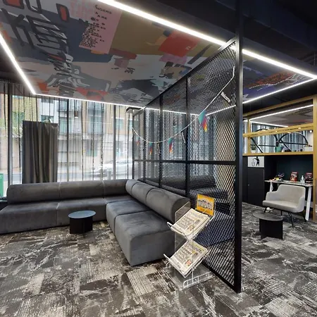 Canvas Apartment *