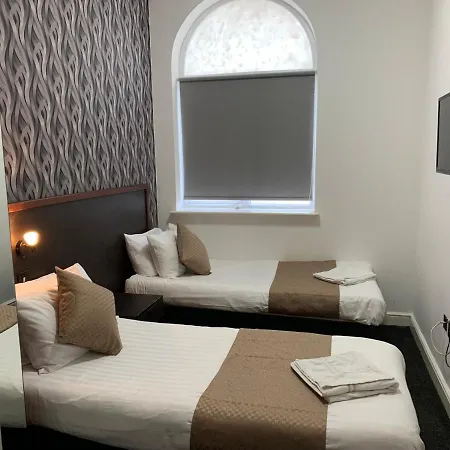 Imperial Salford 3* סלפורד