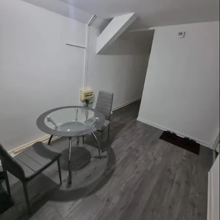 Lejlighed Prime Location Refurbished Room In A 3 Bed Loft *