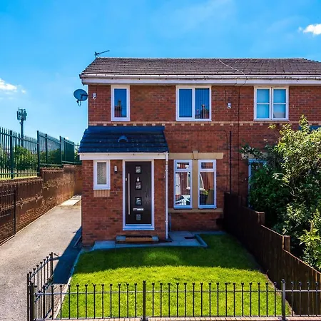 펜션 Stylish 4 Bedroom Close To City Centre *