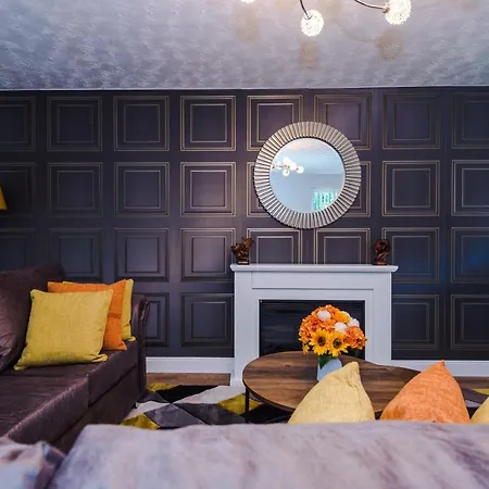 펜션 Stylish 4 Bedroom Close To City Centre