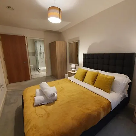 Stylish 2 Bed Apt In Centre Manchester