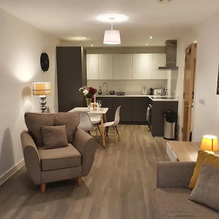 Apartment Stylish 2 Bed Apt In Centre Manchester