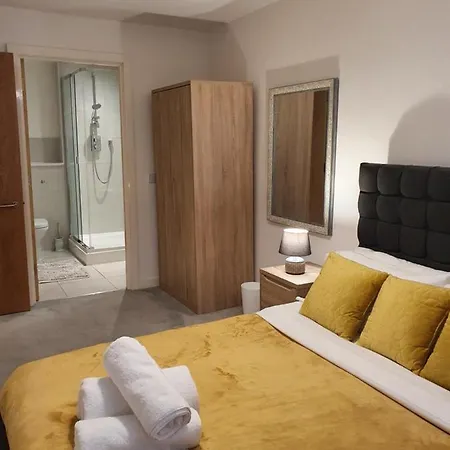 Apartment Stylish 2 Bed Apt In Centre Manchester