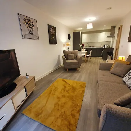 Stylish 2 Bed Apt In Centre * Manchester