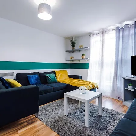 아파트 Spacious - Sleeps 9 *